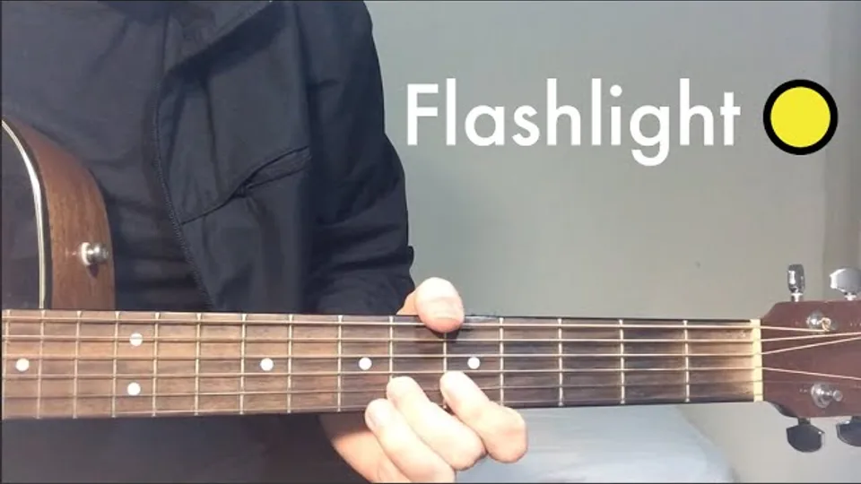 Pitch Perfect 2 - Flashlight guitar lesson